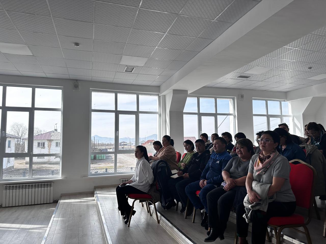 "Заманауи білім беру:проблемалар мен шешімдер"атты  әдістемелік кеңес өткізілді